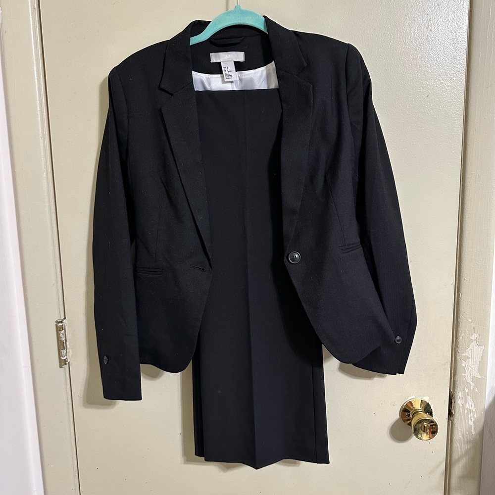 Women’s Size S Black Business Pantsuit (Blazer + Pants)